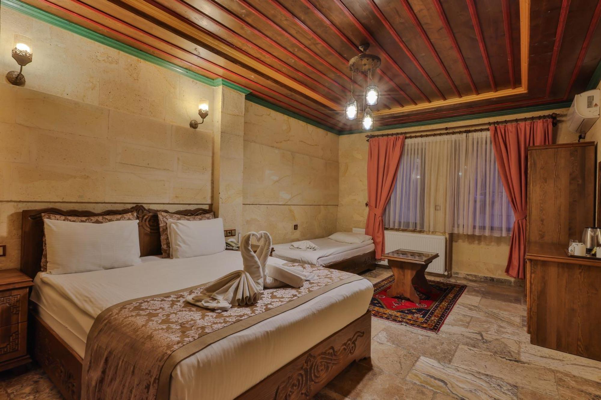 Feel Cappadocia Stone House Hotell Göreme Exteriör bild